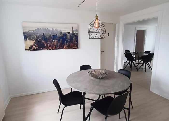 Double 5 With Free Parking Hjørring